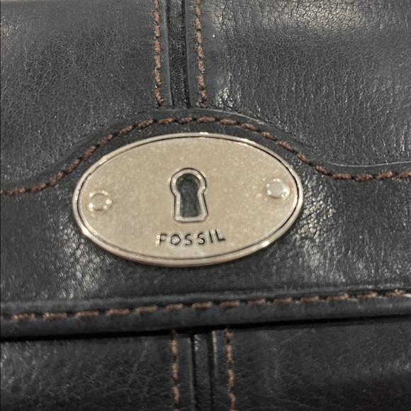 Fossil Trifold Wallet - Picture 3 of 5